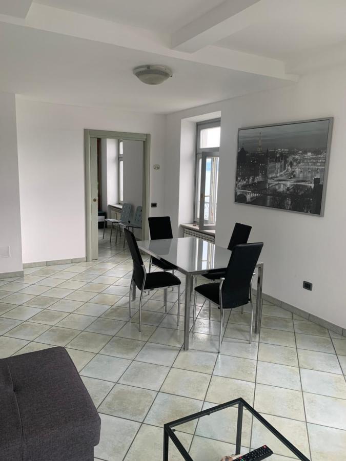 Palazzo Clerici Apartamento Luino Exterior foto